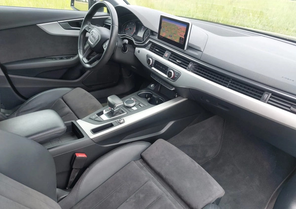 Audi A4 cena 88900 przebieg: 62200, rok produkcji 2019 z Racibórz małe 137